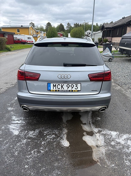 Audi A6 allroad 3 of 5