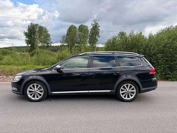 Volkswagen Passat Alltrack 4 of 5
