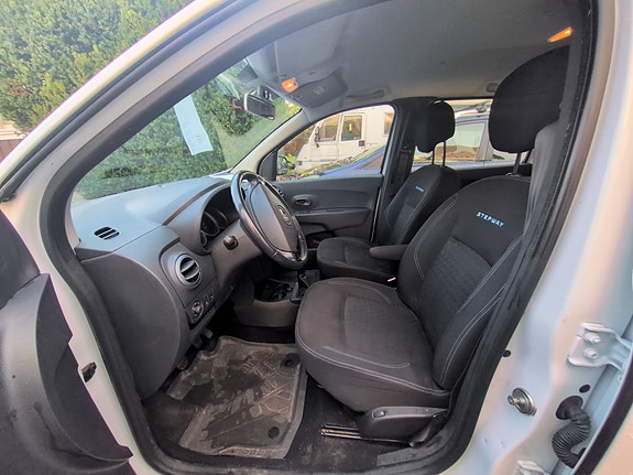 Dacia Lodgy Stepway 6 of 9