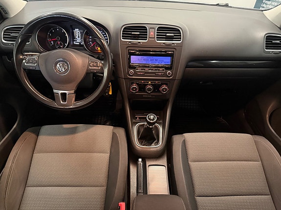 Volkswagen Golf VI 14 of 24