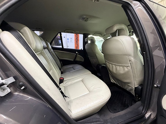 Saab 9-5 15 of 17