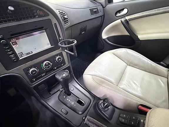 Saab 9-5 17 of 17