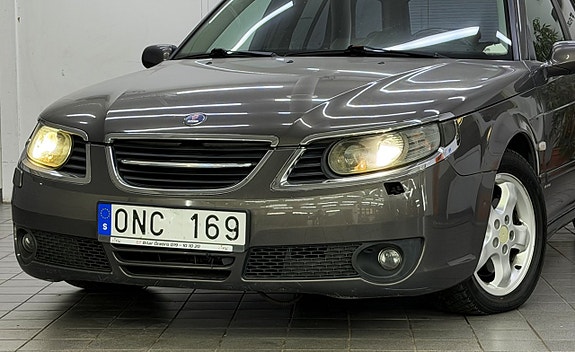 Saab 9-5 2 of 5