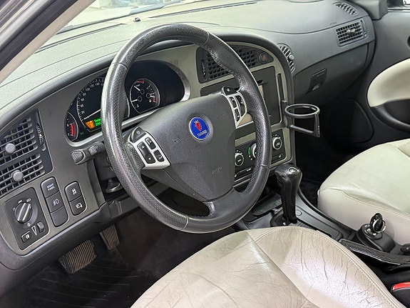 Saab 9-5 13 of 17