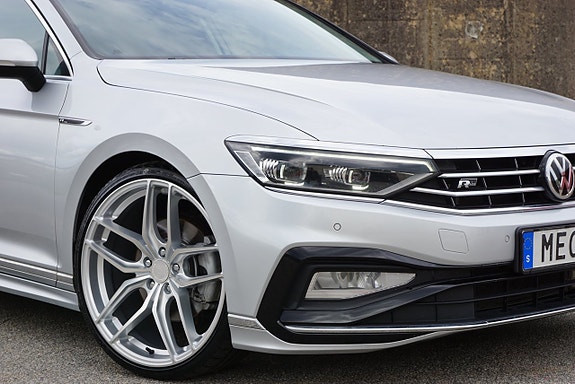 Volkswagen Passat 4 of 28