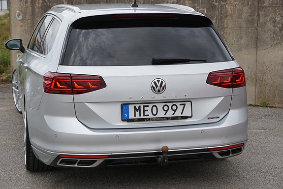 Volkswagen Passat 7 of 28