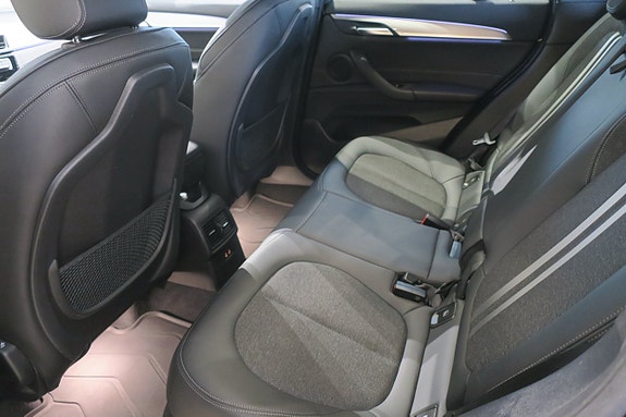 BMW X1 7 of 15