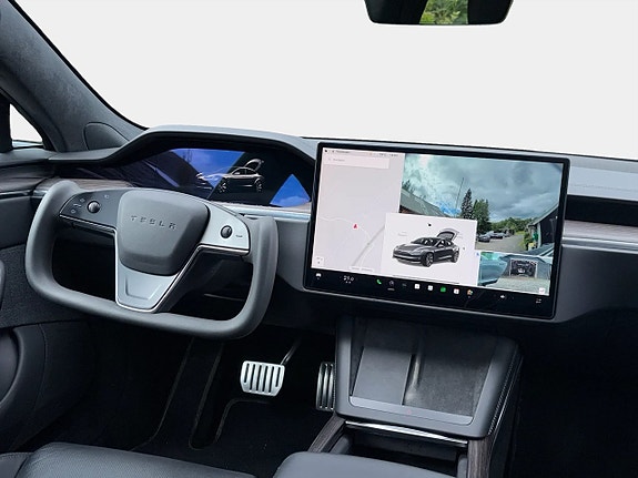 Tesla Model S 7 of 19