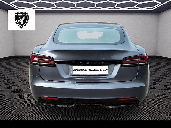 Tesla Model S 6 of 19