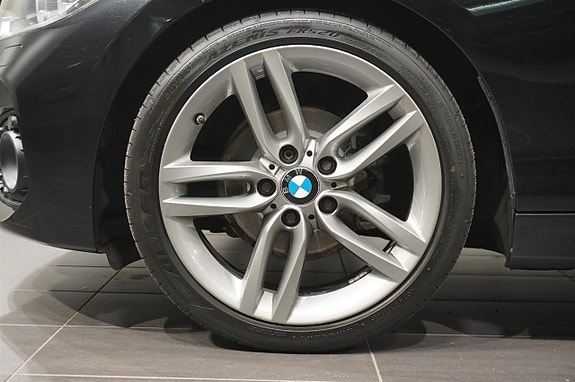 BMW 118d 6 of 15
