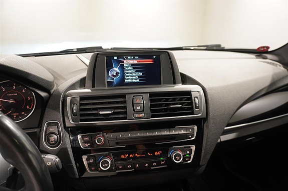 BMW 118d 13 of 15