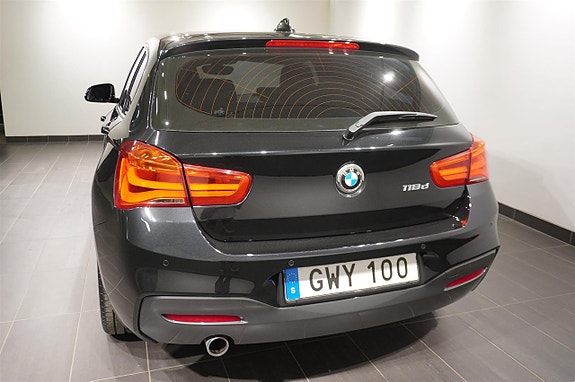 BMW 118d 7 of 15