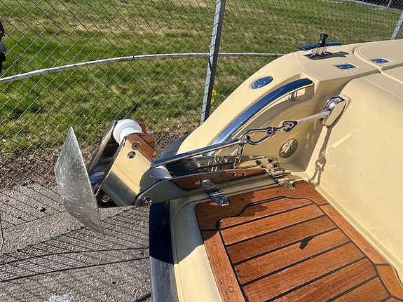 Askeladden Z7 -07 | Mercruiser 5.0 MPI | Sötvatten | 270 tim 3 of 5