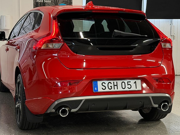 Volvo V40 9 of 27