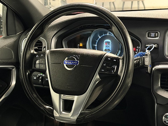 Volvo V40 13 of 27