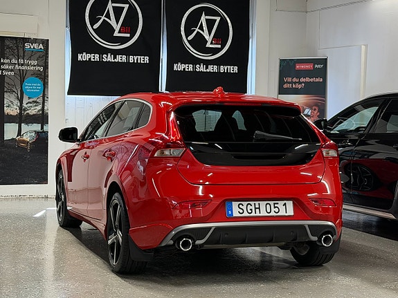 Volvo V40 5 of 27