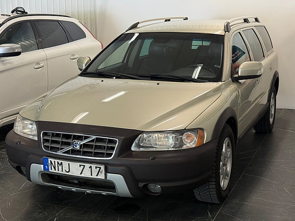 Volvo XC70 3 of 24