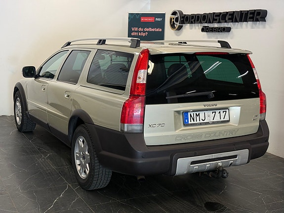 Volvo XC70 4 of 24