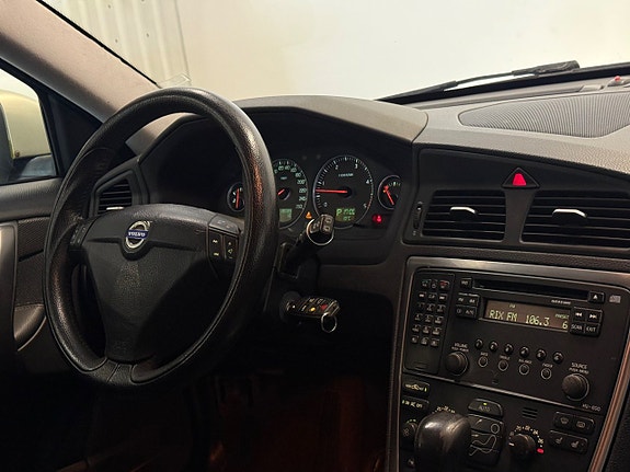 Volvo XC70 21 of 24