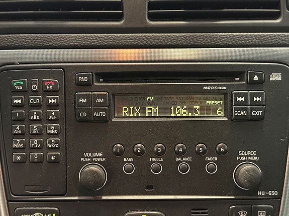 Volvo XC70 17 of 24
