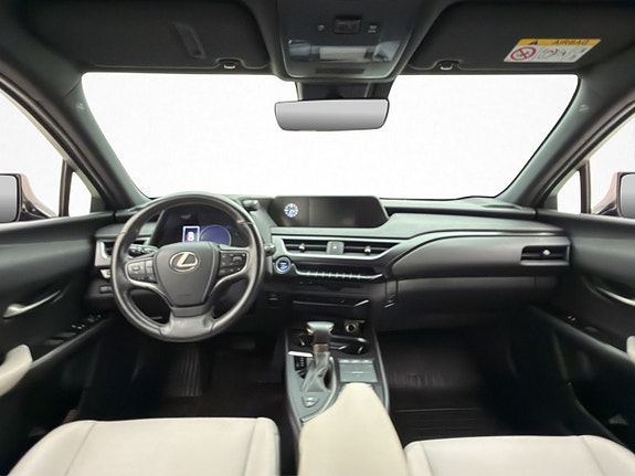 Lexus UX250h 22 of 30