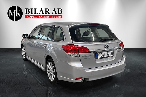 Subaru Legacy 6 of 15