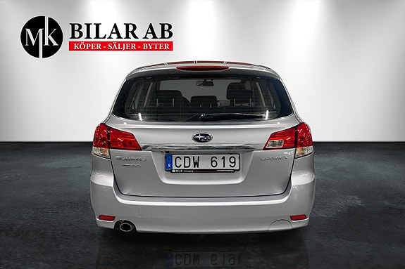 Subaru Legacy 4 of 5
