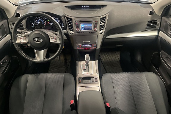 Subaru Legacy 11 of 15
