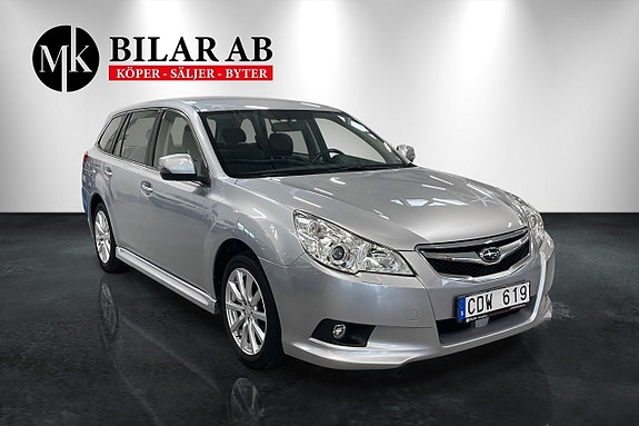 Subaru Legacy 3 of 5