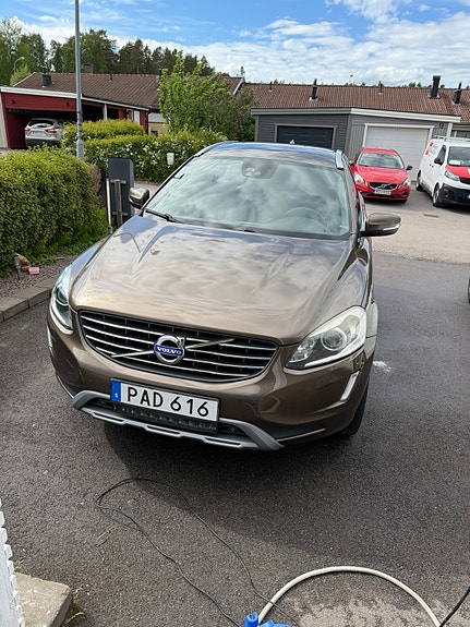 Volvo XC60 6 of 11