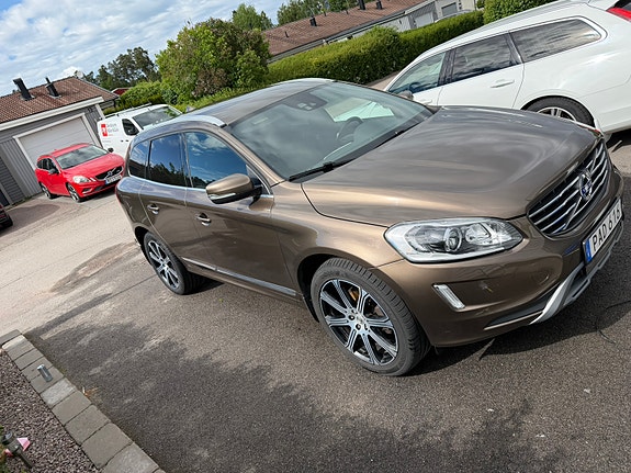 Volvo XC60 5 of 11