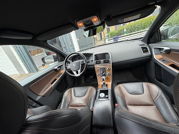 Volvo XC60 9 of 11