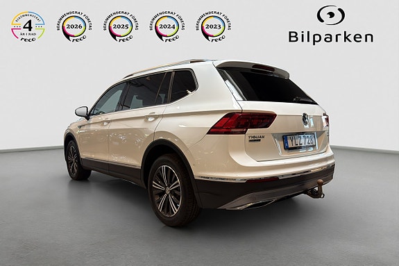 Volkswagen Tiguan Allspace 3 of 5