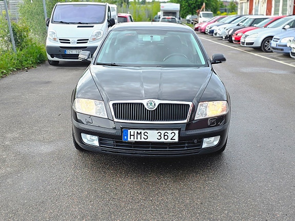 Skoda Octavia 3 of 5