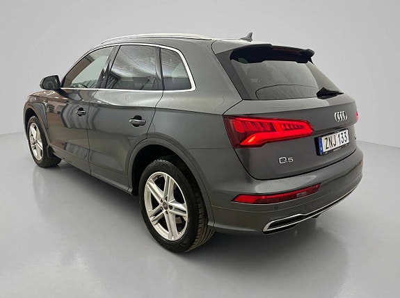 Audi Q5 4 of 5