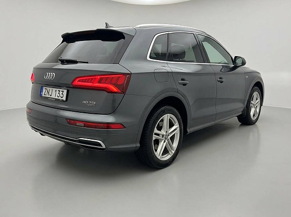 Audi Q5 3 of 5