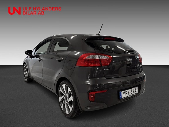 Kia Rio 2 of 5