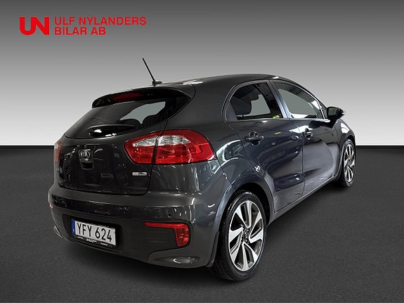 Kia Rio 4 of 5