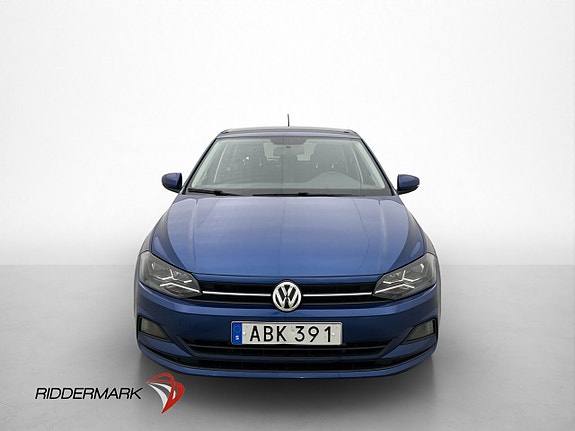 Volkswagen Polo 2 of 5