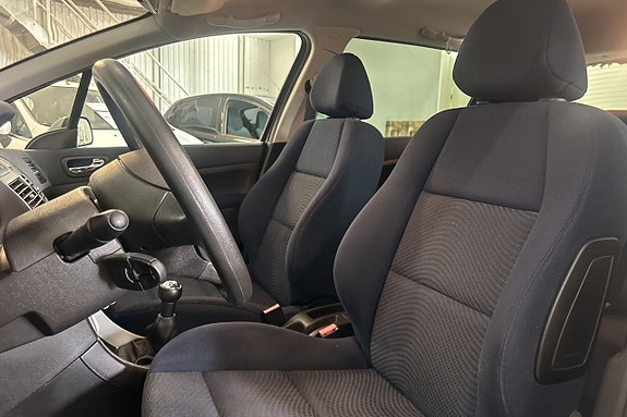 Peugeot 307 11 of 16