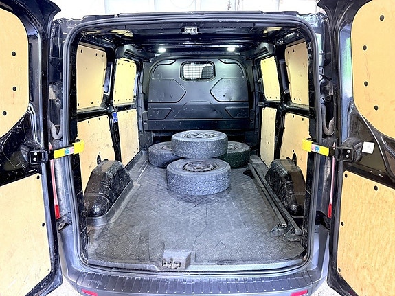 Ford Transit Custom 7 of 11