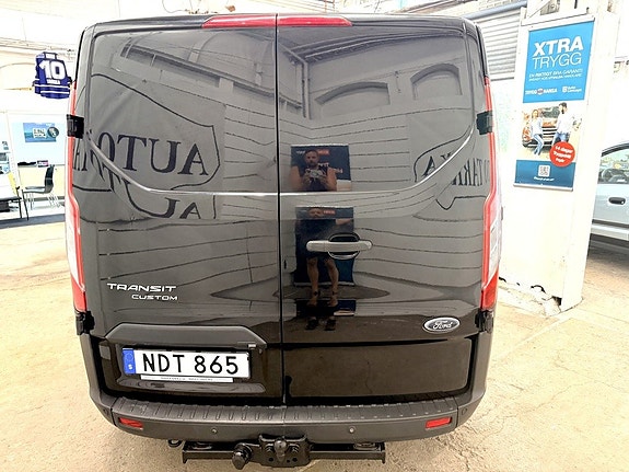 Ford Transit Custom 5 of 5