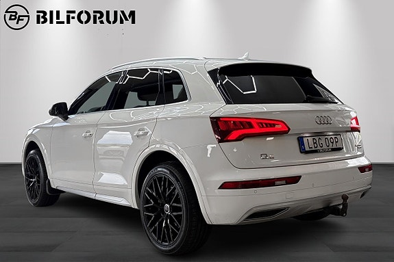 Audi Q5 4 of 5