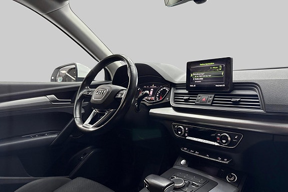 Audi Q5 10 of 18