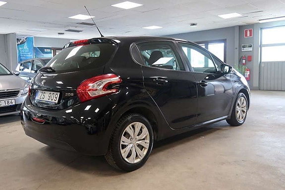 Peugeot 208 6 of 14
