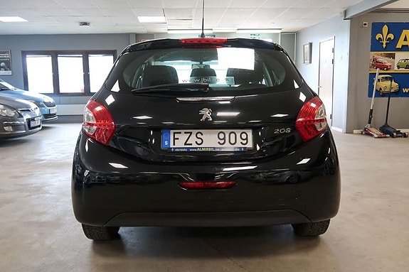 Peugeot 208 5 of 5