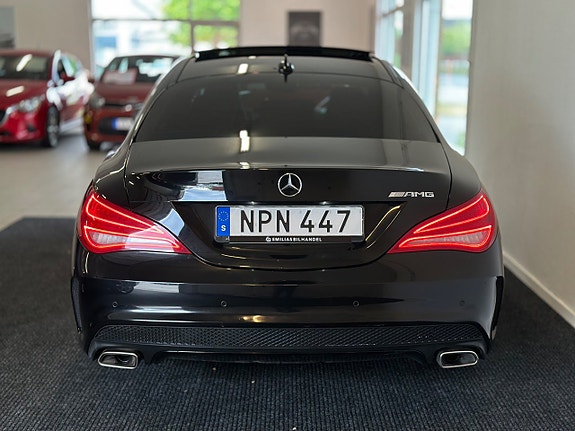 Mercedes-Benz CLA220 3 of 5