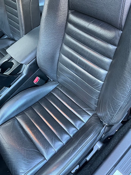 Ford Mustang 12 of 13