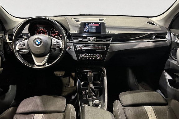 BMW X1 11 of 17