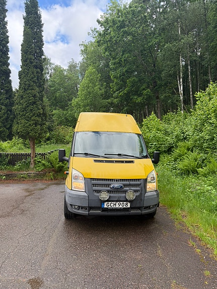 Ford Transit 2 of 5